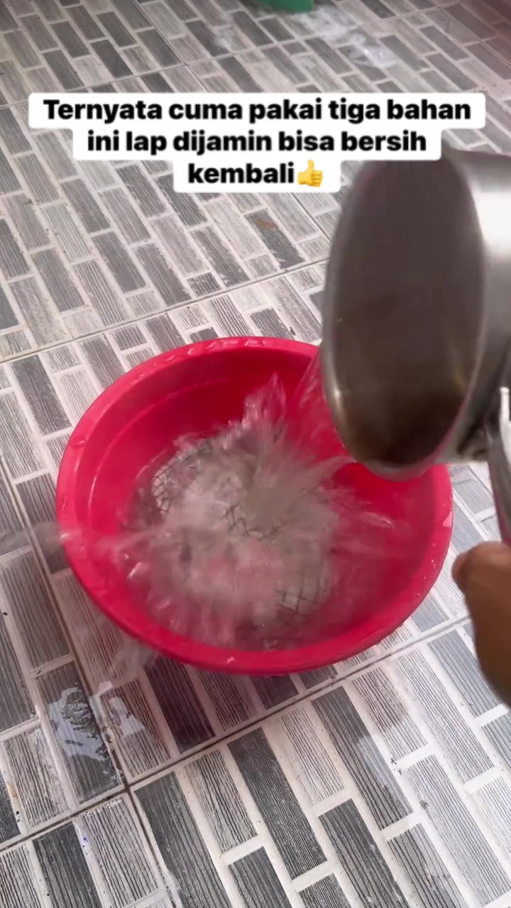 Punya lap dapur dekil jangan dibuang! Cuci pakai cara ini biar kinclong dan kesat lagi tanpa disikat