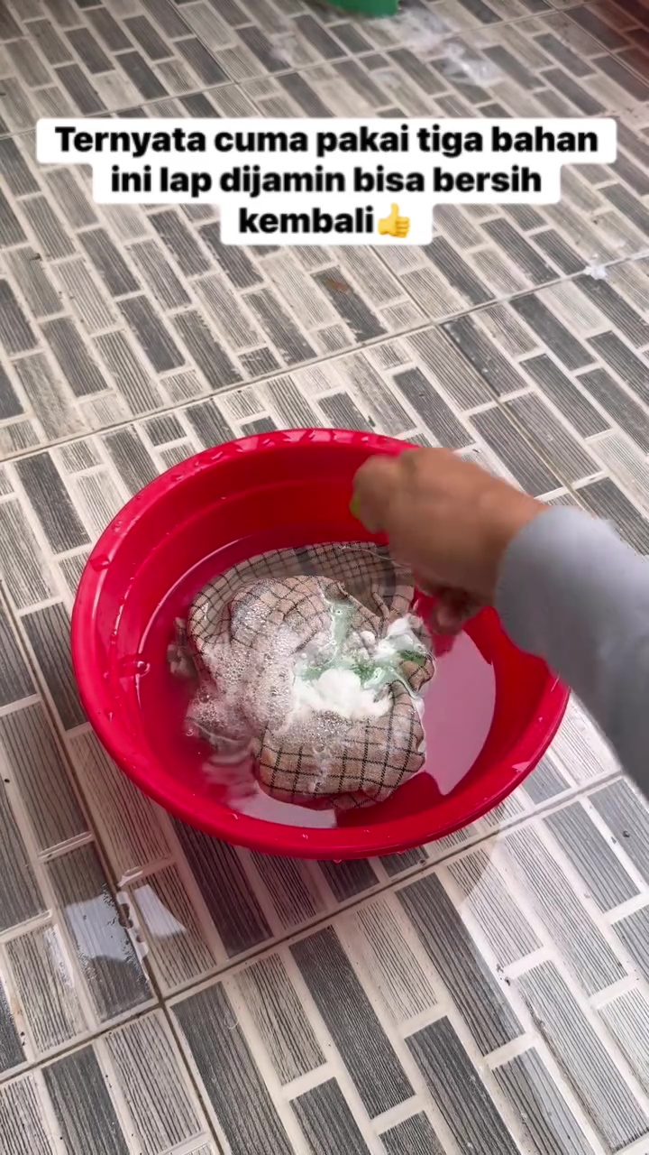 Punya lap dapur dekil jangan dibuang! Cuci pakai cara ini biar kinclong dan kesat lagi tanpa disikat