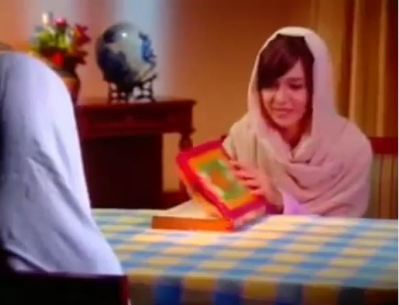 Aktingnya jempolan, begini 11 foto lawas Nia Ramadhani saat main sinetron