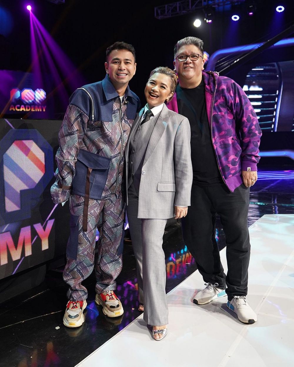 Dulu model iklan hair cream, suami diva Tanah Air ini kini jadi politisi, 11 potretnya bikin pangling