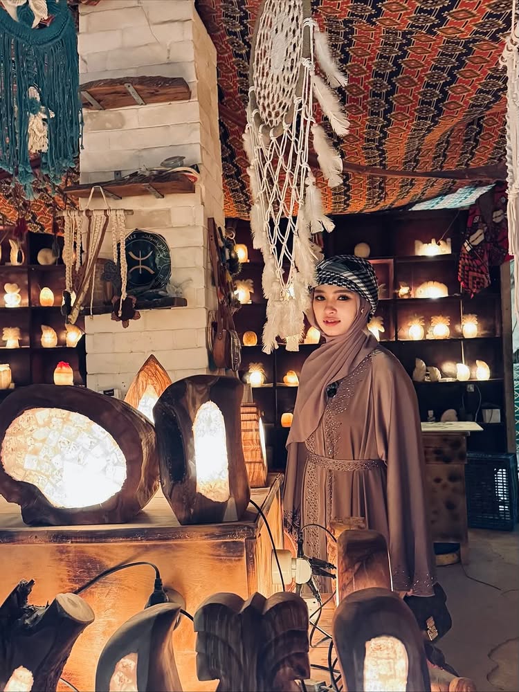 Blak-blakan akui nikah siri, Inara Rusli ternyata belum minta maaf ke Wardatina Mawa karena depresi