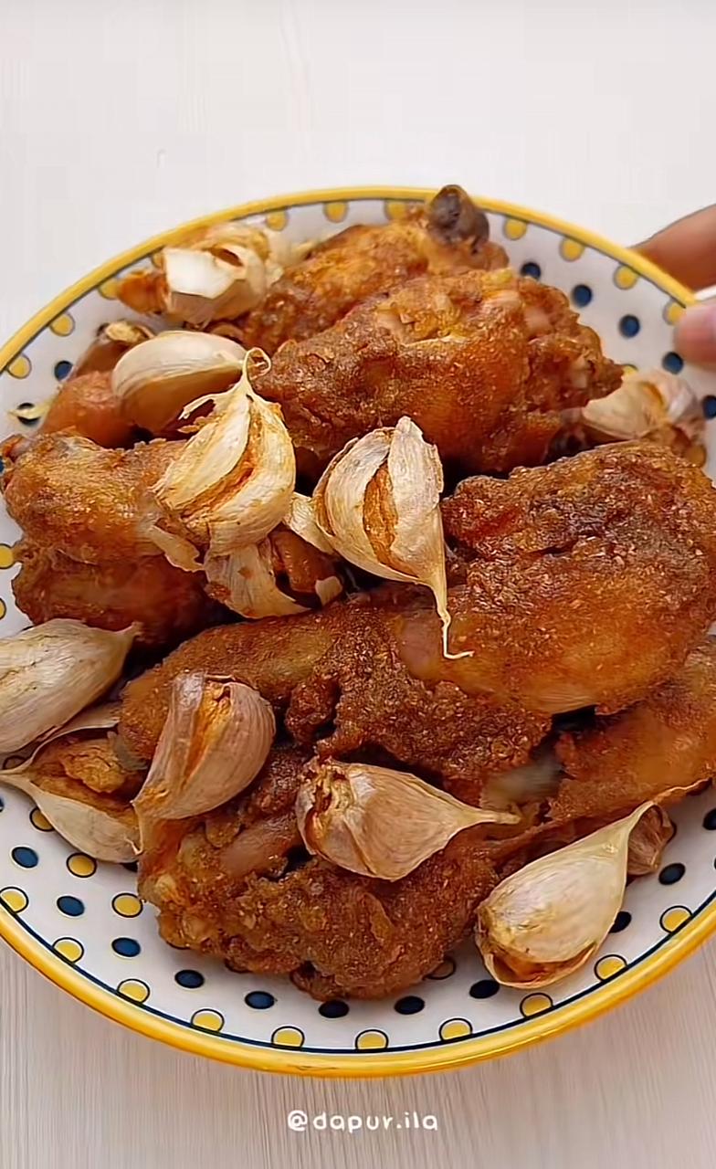 9 Resep ayam goreng bawang putih yang gurih harum, renyahnya bikin nagih