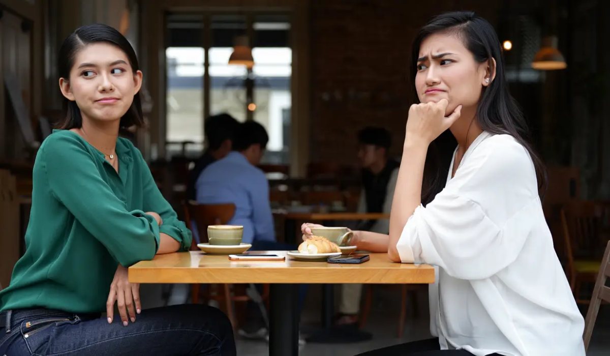 100 Kata-kata sindiran buat teman toxic, nyelekit abis tapi elegan