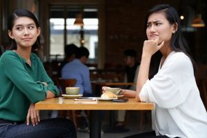 100 Kata-kata sindiran buat teman toxic, nyelekit abis tapi elegan