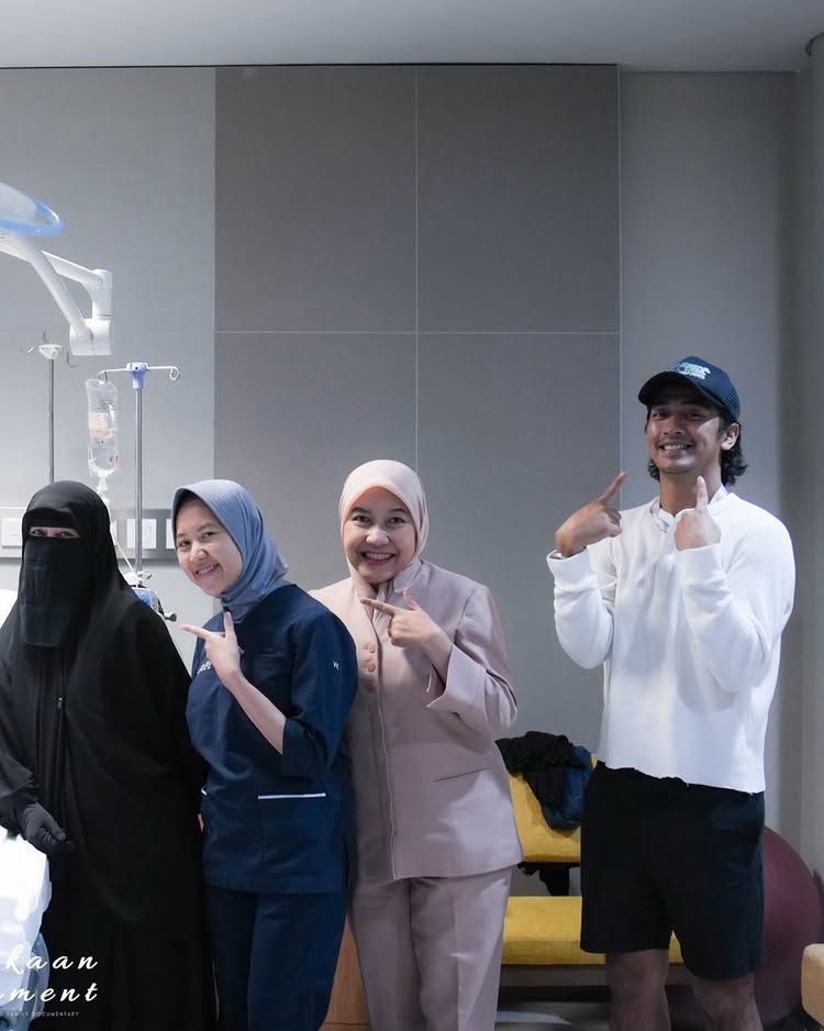 9 Potret Adiba Khanza melahirkan anak pertama, Ummi Pipik bahagia sambut cucu perempuan