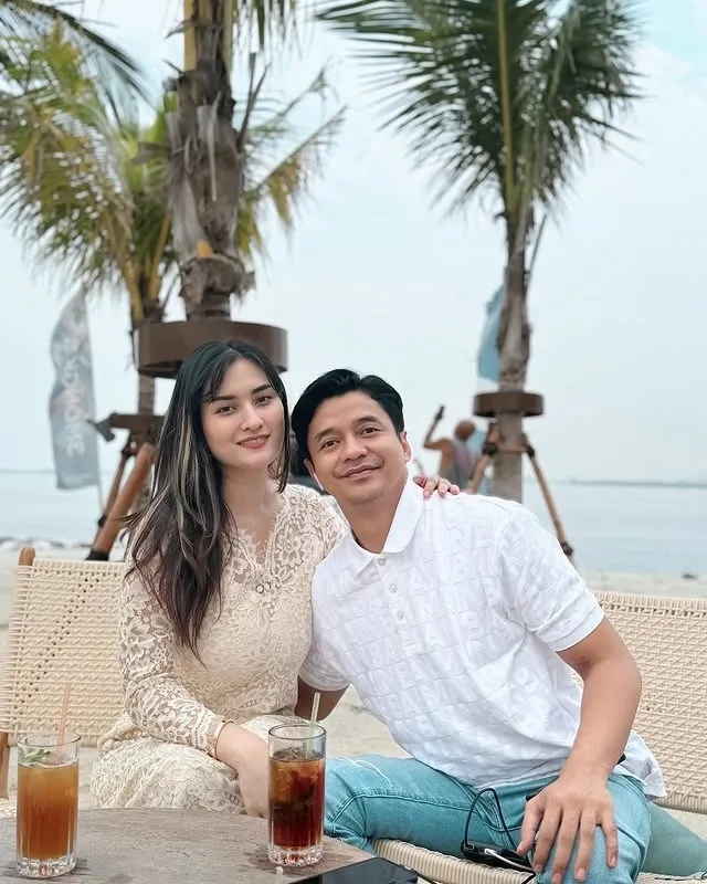 Rumah tangga hanya bertahan 5 tahun, ini 5 fakta perceraian Adly Fairuz dan Angbeen Rishi