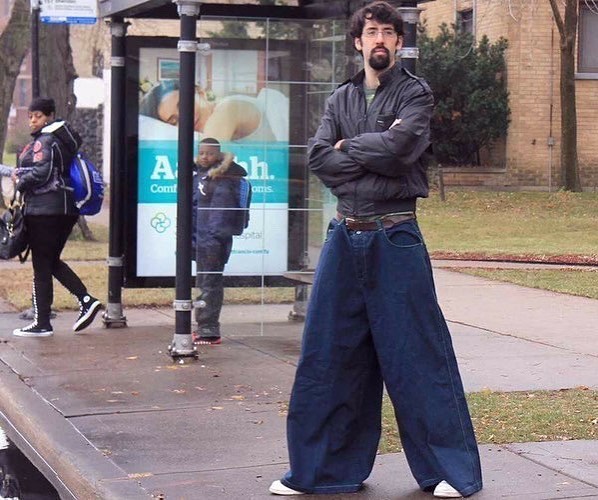 15 Baju nyeleneh bapak-bapak yang penampilannya nggak biasa, gayanya antimainstream banget