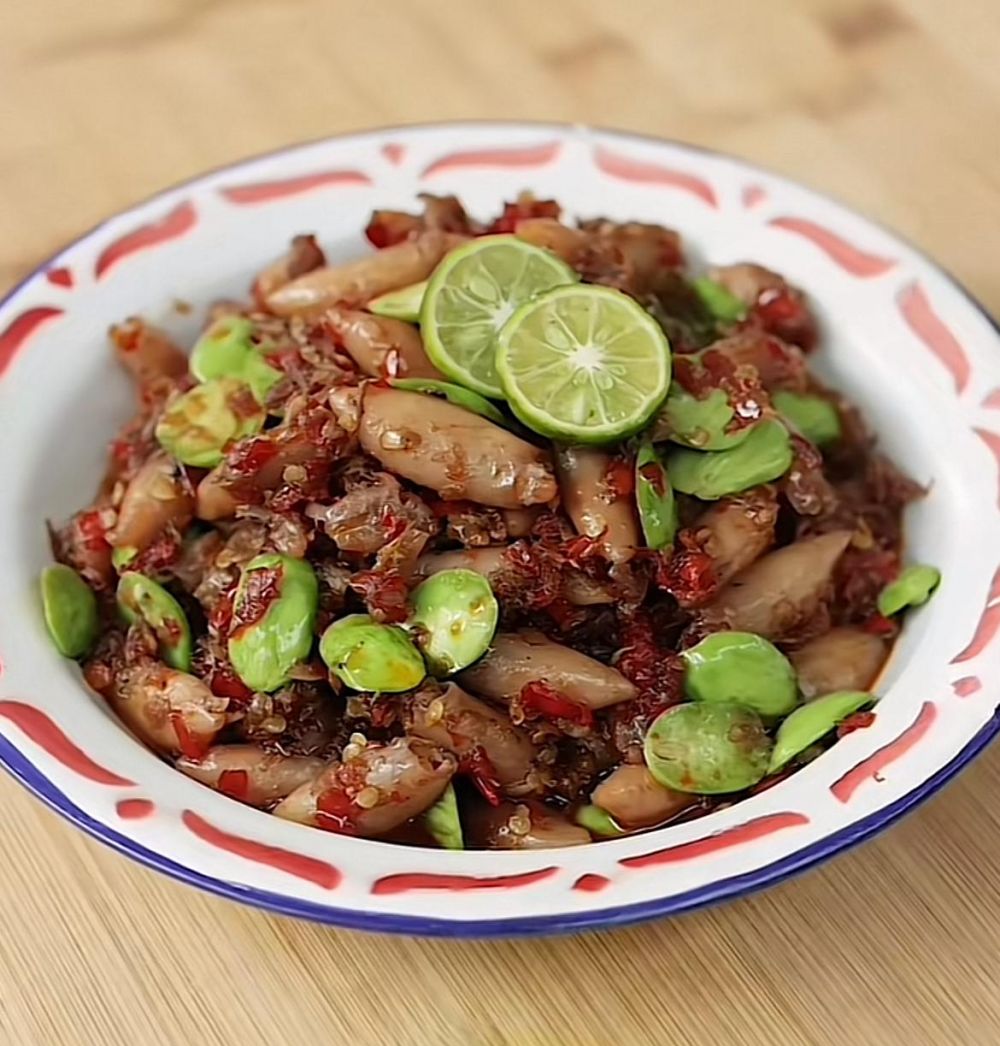 9 Resep sambal cumi asin pedas nampol, tampilannya menggoda rasanya nendang
