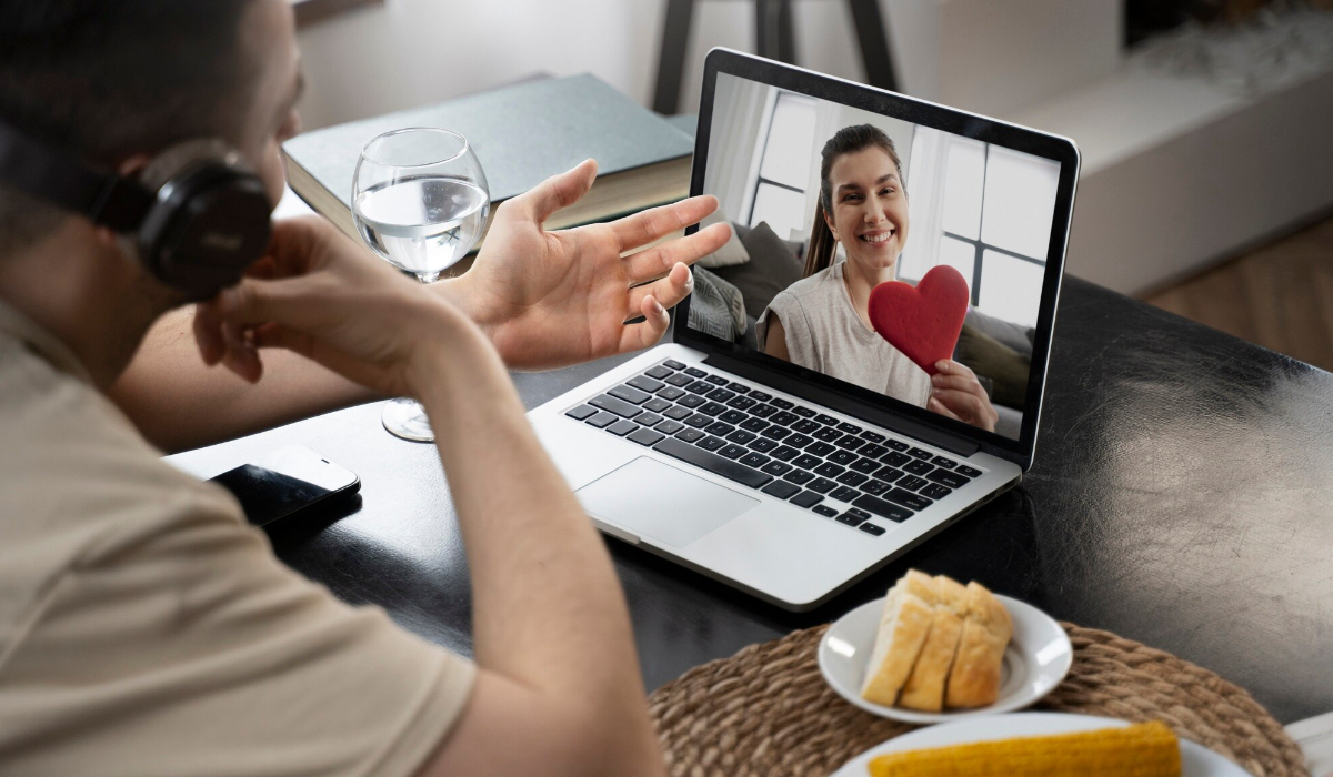 100 Kata-kata cinta jarak jauh (LDR) yang menguatkan, menjaga rasa meski terpisah jauh