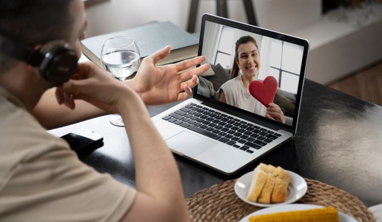 100 Kata-kata cinta jarak jauh (LDR) yang menguatkan, menjaga rasa meski terpisah jauh