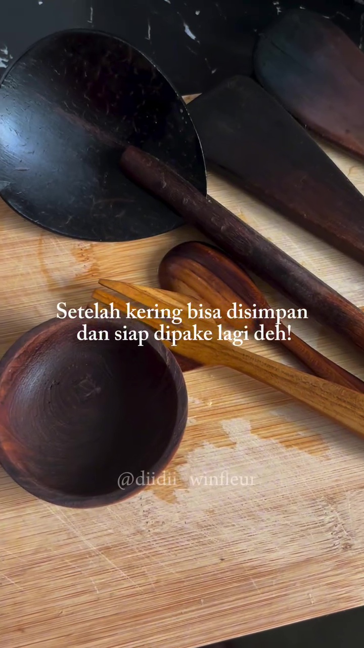 Jangan cuci spatula kayu seperti biasa! Deep clean dengan cara ini jika ingin selalu steril
