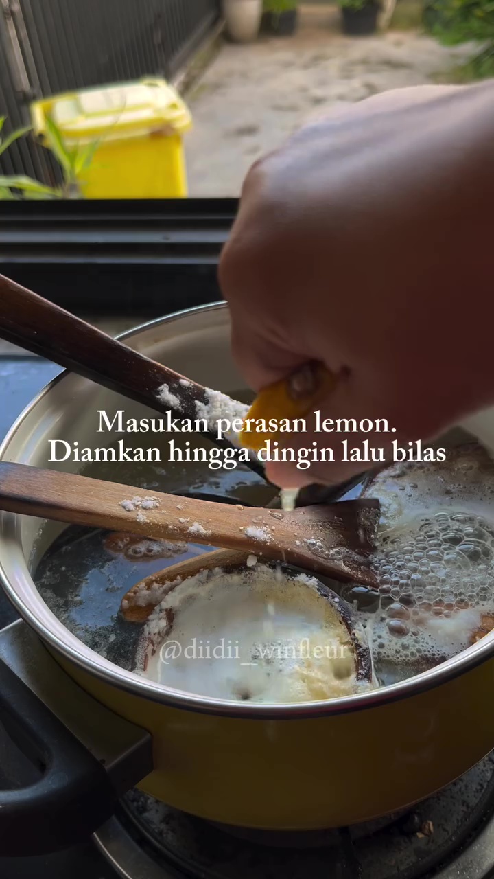 Jangan cuci spatula kayu seperti biasa! Deep clean dengan cara ini jika ingin selalu steril