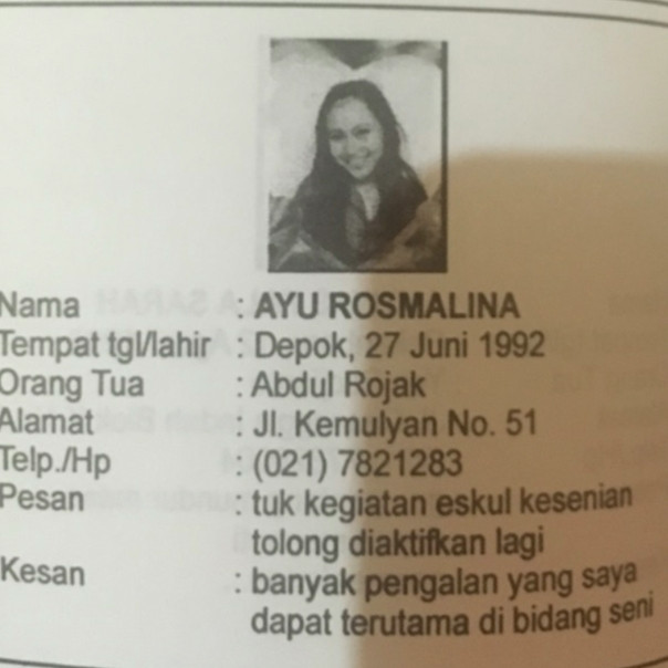 Beda jauh dari penampilan sekarang 9 potret lawas seleb di buku tahunan bikin netizen pangling