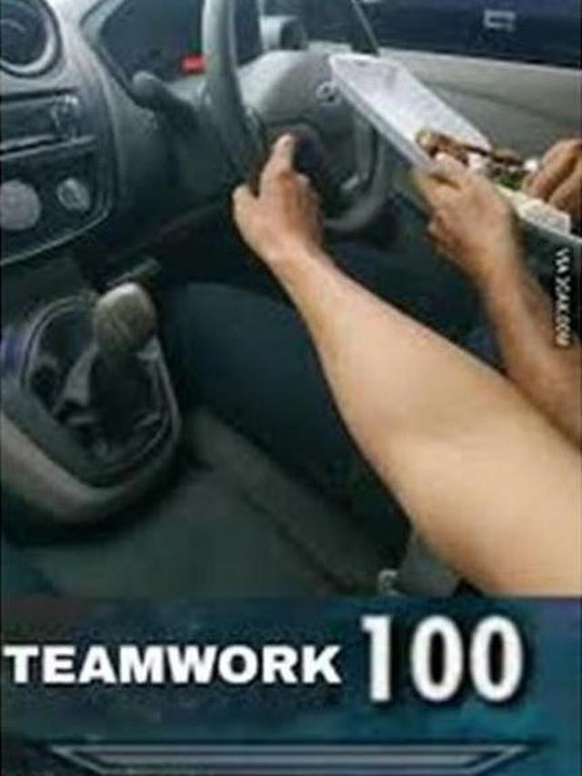 11 potret pengendara motor ini bikin geleng kepala, hobi nyusahin diri sendiri tapi lucunya kebangetan