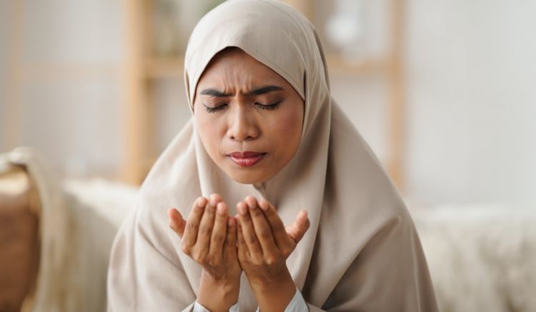 100 Kata-kata doa singkat untuk menenangkan hati yang sedang gelisah dan lelah