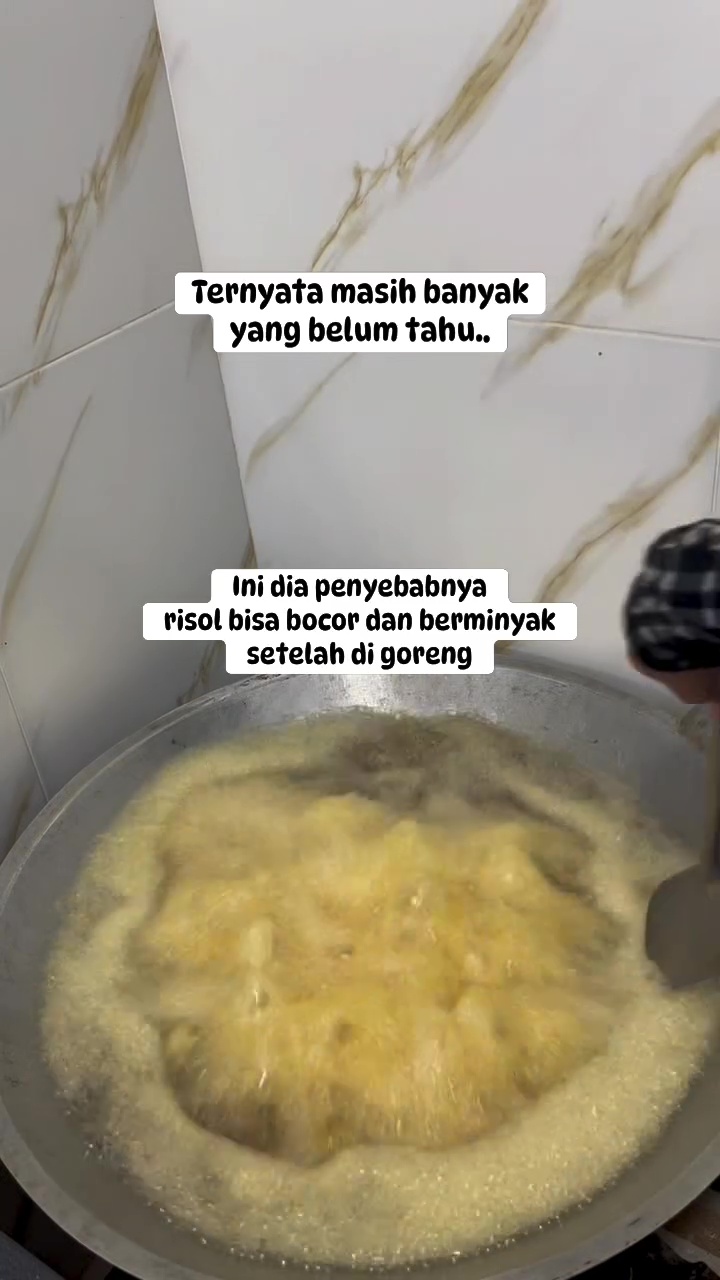 Risol buatanmu sering bocor dan berminyak usai digoreng? Simak penyebab serta cara mengatasinya