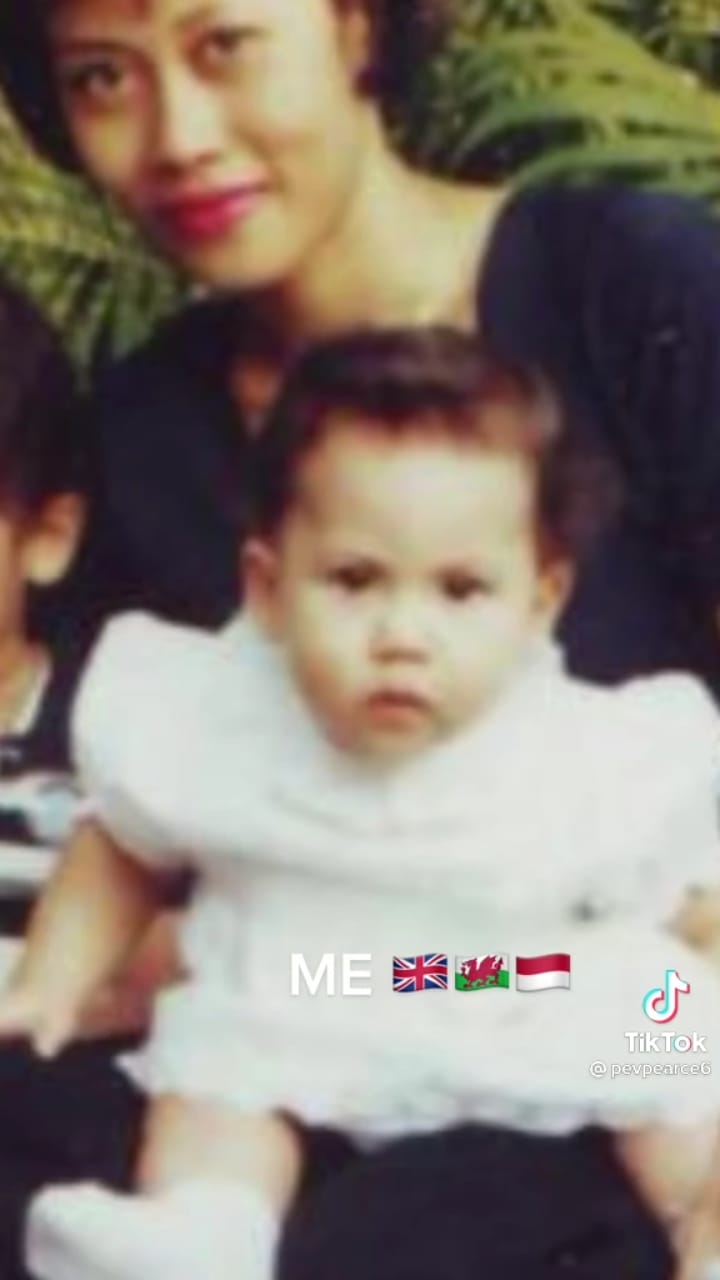 Jarang tersorot, begini 9 foto cantiknya masa muda ibunda Pevita Pearce