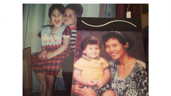 Jarang tersorot, begini 9 foto cantiknya masa muda ibunda Pevita Pearce