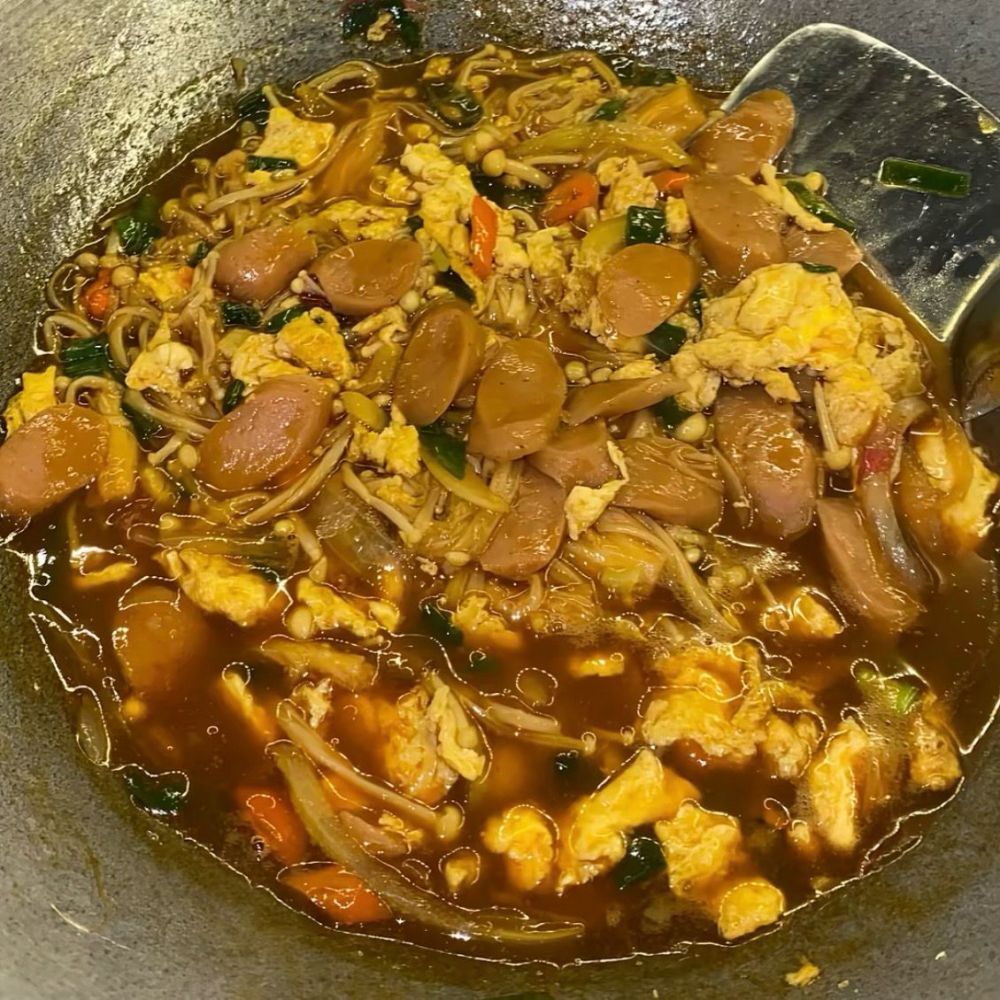 9 Resep jamur enoki pedas dari yang tumis hingga kuah, mudah dibuat dan pas untuk segala suasana