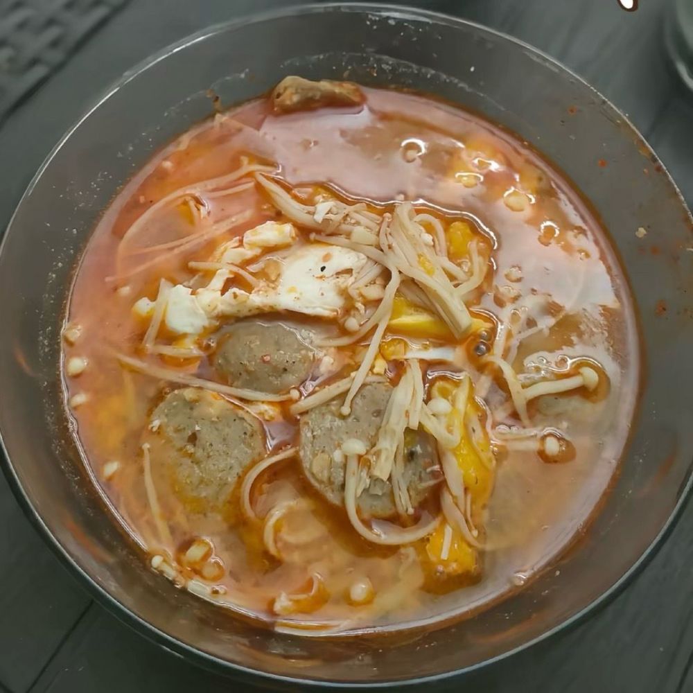 9 Resep jamur enoki pedas dari yang tumis hingga kuah, mudah dibuat dan pas untuk segala suasana