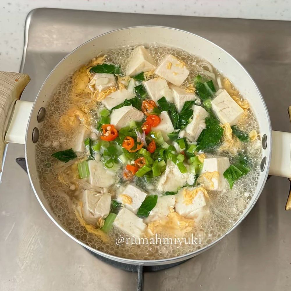 9 Resep jamur enoki pedas dari yang tumis hingga kuah, mudah dibuat dan pas untuk segala suasana