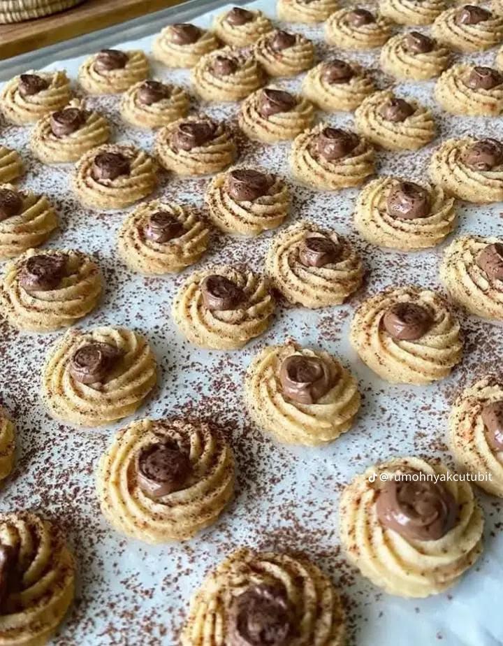 9 Resep kue kering homemade yang renyah tahan lama, cocok buat pemula yang baru belajar baking