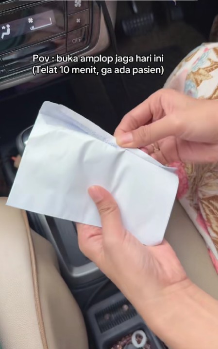 Telat jaga 10 menit, dokter ini spill gaji yang diterima dalam sehari, postingannya tuai pro kontra