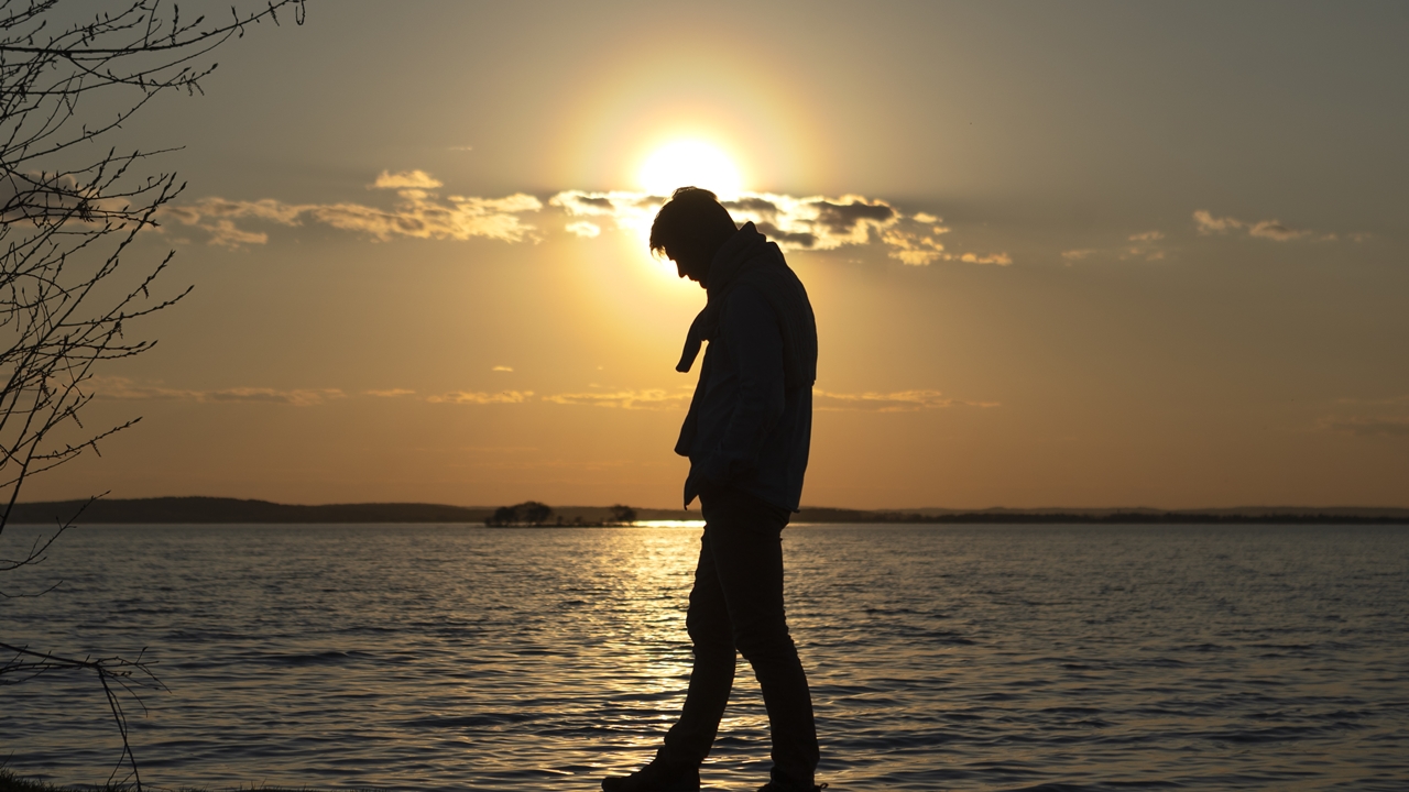 100 Kata-kata jangan sedih, ungkapkan perasaanmu di media sosial