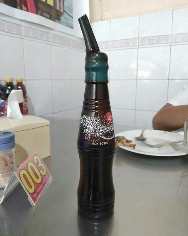 17 Aksi kocak pedagang ini kreatif banget, akalnya bikin nyengir sampai nggak habis pikir