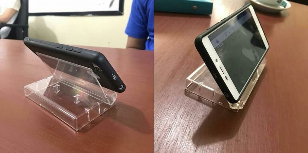 15 Life hack nyeleneh buat nonton di hp, solusi antipegal buat para pecinta rebahan