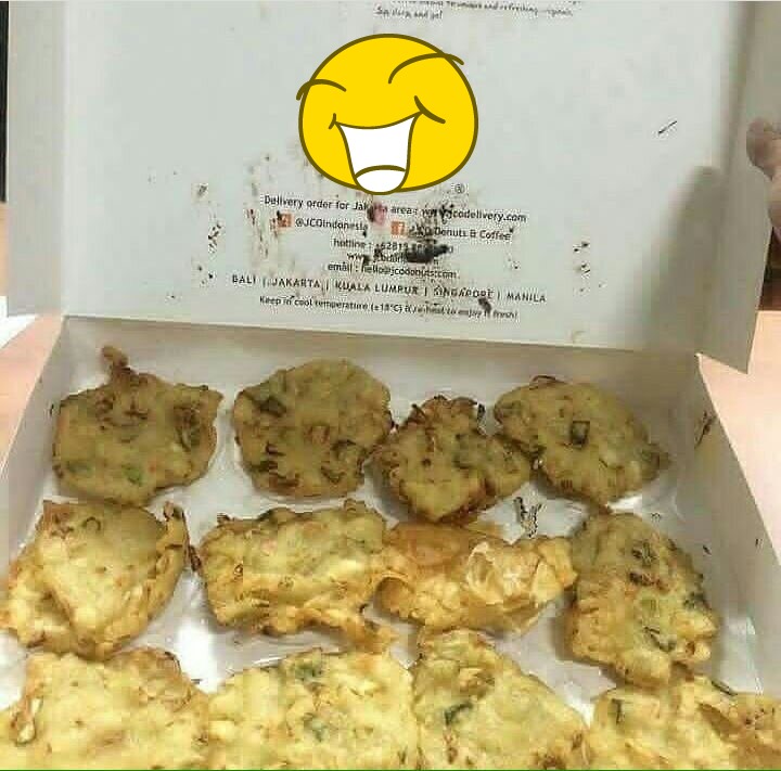 13 Momen apes buka makanan, dari luar menggoda begitu dibuka bikin ketawa campur kecewa