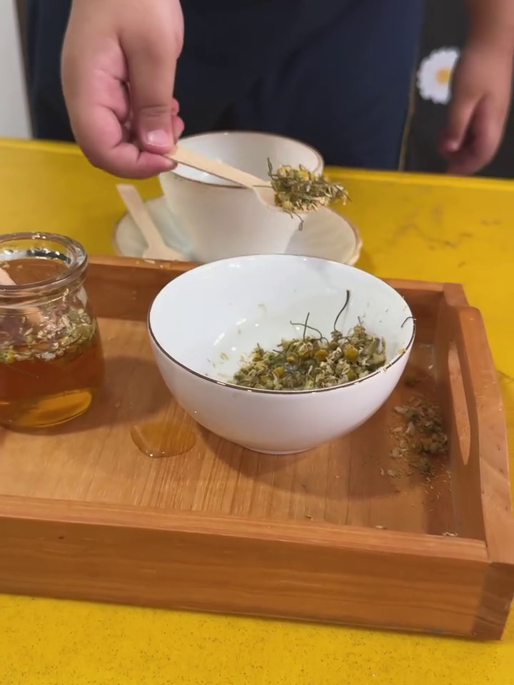 Meski berkonflik, ini 9 potret Tasya Farasya dan Ahmad Assegaf tetap akur jadi orang tua demi anak