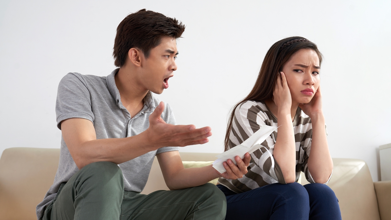 100 Kata-kata sedih cinta beda agama, mengajarkan keikhlasan