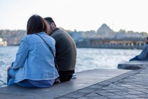 100 Kata-kata sedih cowok yang tidak dihargai, menyentuh hati