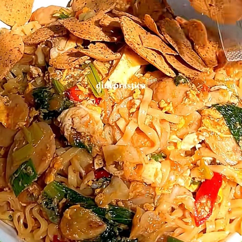 9 Resep mie nyemek pedas dengan cita rasa bold dan creamy, mantap dan super nagih di setiap suapan