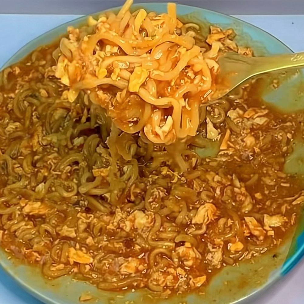 9 Resep mie nyemek pedas dengan cita rasa bold dan creamy, mantap dan super nagih di setiap suapan