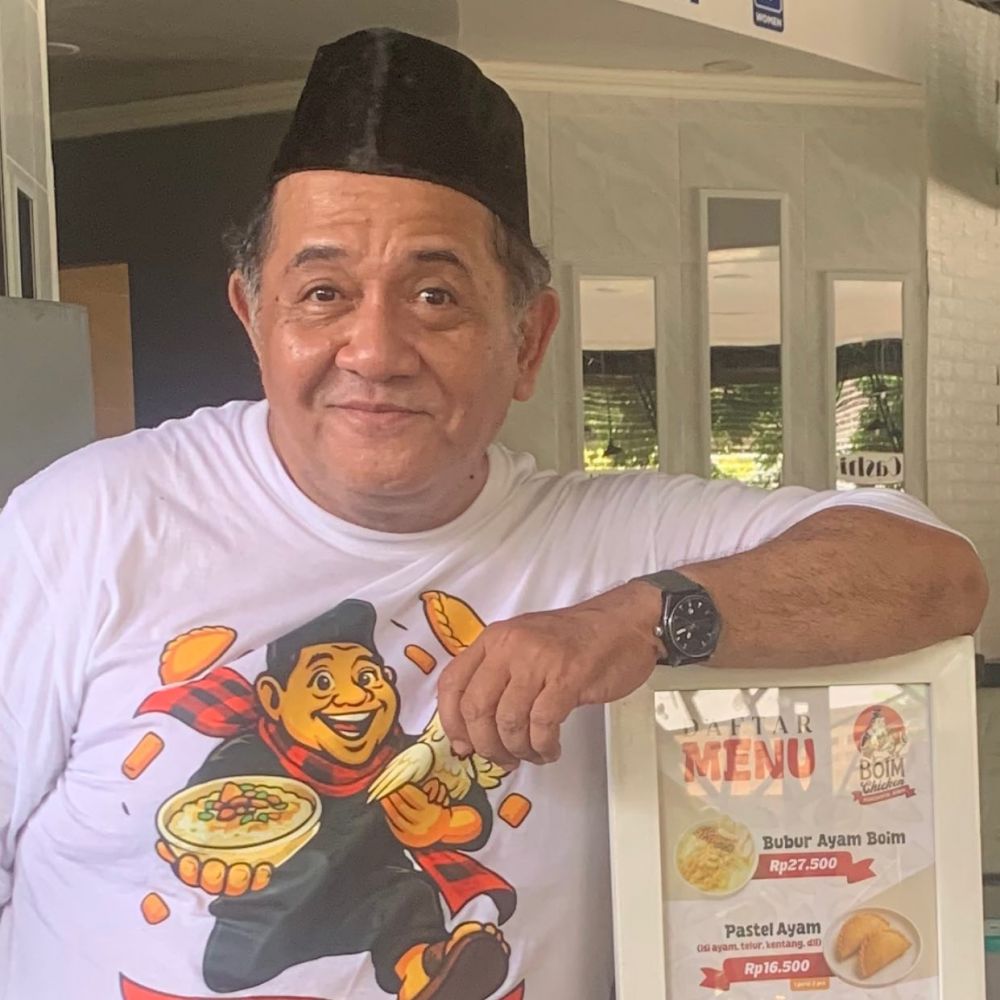 Dulu bintang lenong rumpi, Harry De Fretes kini banting stir jualan bubur ayam, 9 potret terbarunya