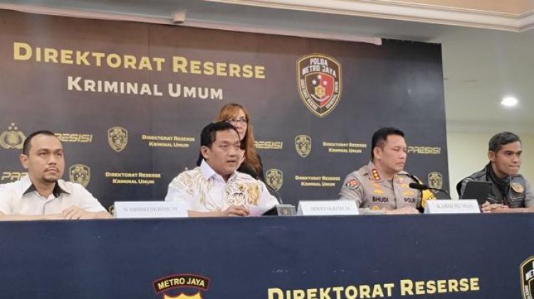 Polda Metro Jaya perlihatkan ijazah asli Joko Widodo, Roy Suryo Cs tetap berstatus tersangka