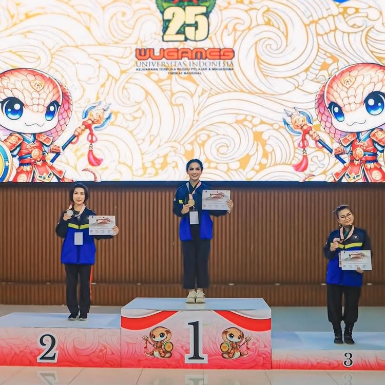 Jadi atlet di usia 50 tahun, ini 9 potret Krisdayanti kembali raih emas di kejurnas wushu