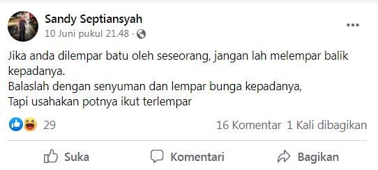 Gak cuma lucu, 11 status Facebook baper bapak-bapak ini bukti pria juga bisa galau