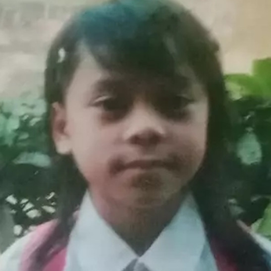 Kini glow up parah, ini 11 potret jadul penyanyi dangdut pas masih SD, Ayu Ting Ting imut banget