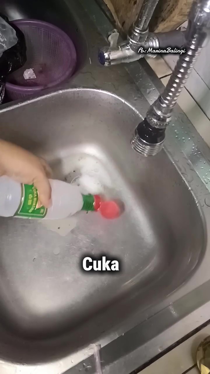 Wastafel di dapur lagi mampet? Coba pakai trik ini jika ingin lancar lagi tanpa perlu dibongkar