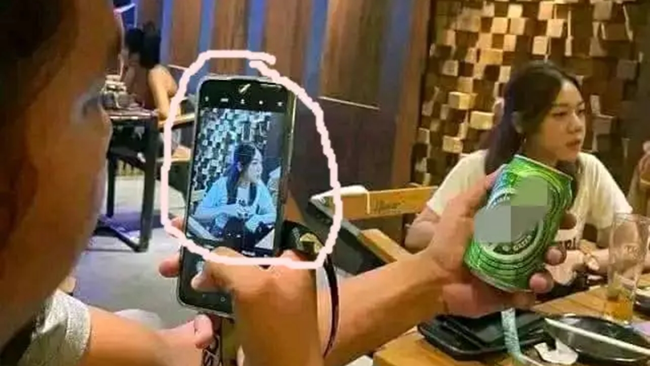 Jenius tapi kocak, 11 potret akal-akalan bapak-bapak saat di tempat umum ini bikin geleng kepala