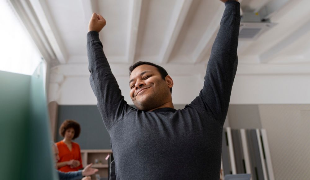 100 Kata-kata motivasi kerja keras dalam bahasa Inggris dan artinya, bikin semangat bangkit lagi