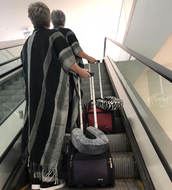 Dunia ini simulasi, 11 potret "glitch" ini persis film the matrix, bikin merinding dan bingung banget