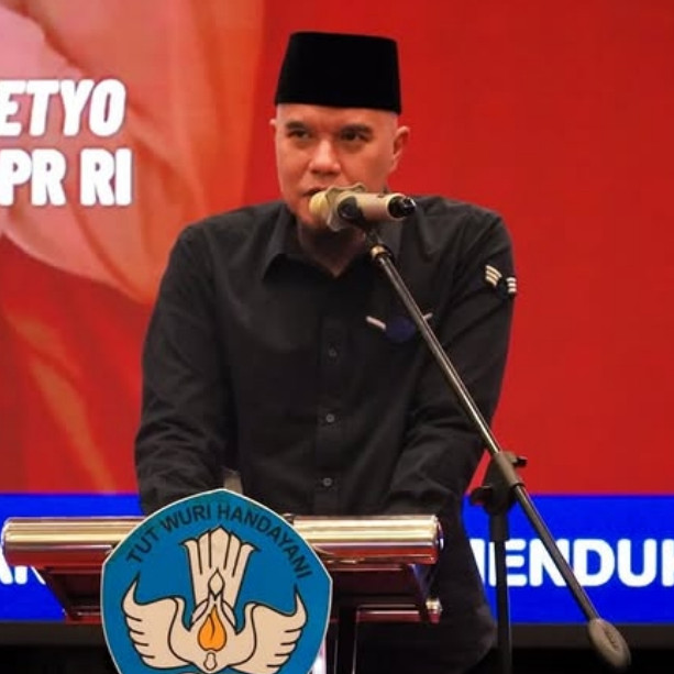 Blak-blakan soal rencana pernikahan El Rumi, Ahmad Dhani spill akad berjalan pertengahan tahun 2026