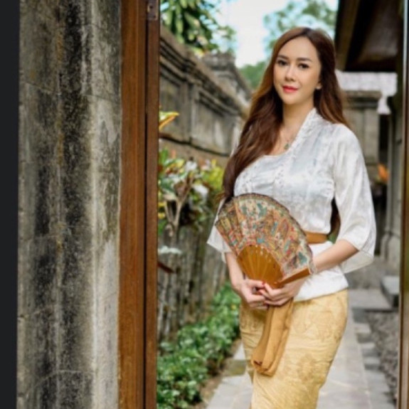 7 Potret detail kamar tidur Aura Kasih, gaya clean looks dan minimalis