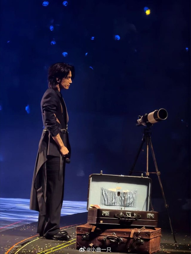 9 Potret F4 Meteor Garden gelar konser reuni, Jerry Yan menangis kenang Barbie Hsu