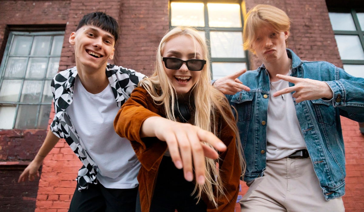 100 Kata-kata lucu anak muda penuh realita, ketawa sambil mikir