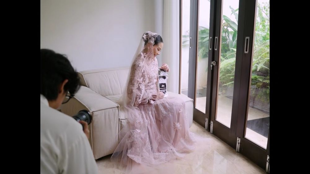 Acara tasyakuran 4 bulan kehamilan Alyssa Daguise &copy; 2025 brilio.net